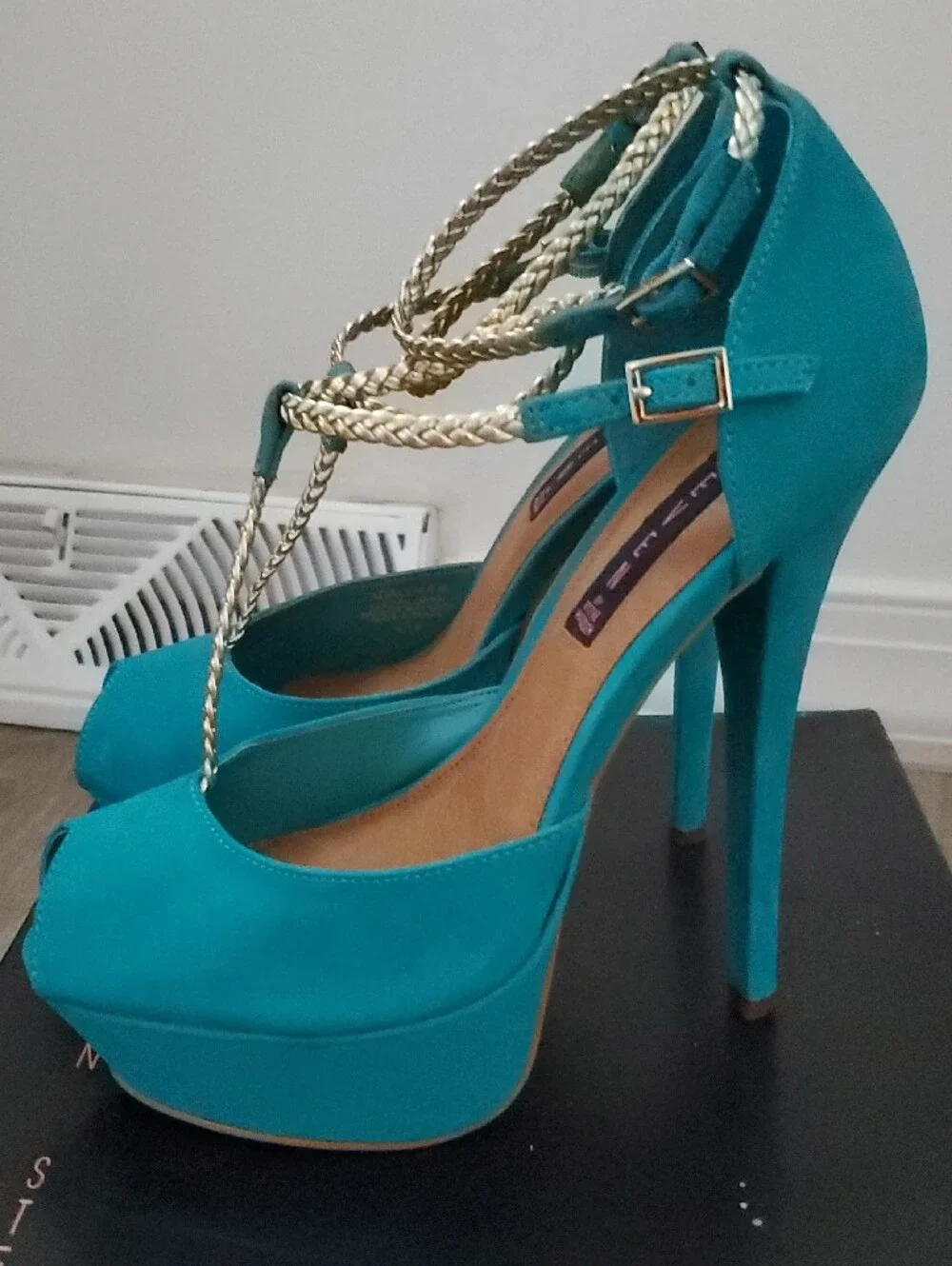 Steven By Steve Madden Teal Platform T-Strap Heels with Gold Straps